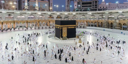 Masjid di Arab Saudi Akan Perpendek Rakaat Salat Tarawih, Hanya Berlangsung 30 Menit