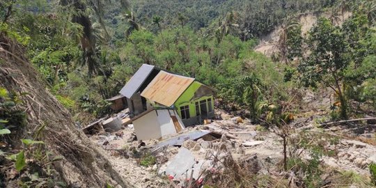 13 Rumah di Kabupaten Kupang Tertimbun Longsor, 301 Warga Mengungsi