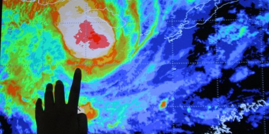 Bibit Siklon Tropis 94W Terdeteksi Utara Papua, BNPB Ingatkan Potensi Cuaca Ekstrem