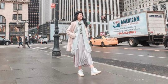 Main di Catatan Harianku SCTV, Ini 4 Gaya Fashionable Adila Fitri yang Cantik