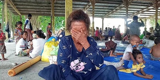 Gubernur NTT Minta Korban Bencana Tak Berkumpul di Kamp Pengungsian