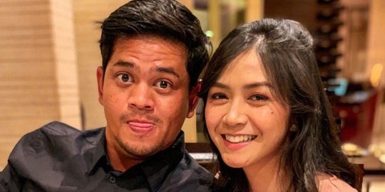 Foto 7 Potret Cantik Tyara Istri Surya Insomnia Mantan Pramugari Dan Pemain Sinetron Merdeka Com