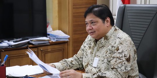 Airlangga Dorong Perbankan Naikkan Target Kredit UMKM Hingga 35 Persen