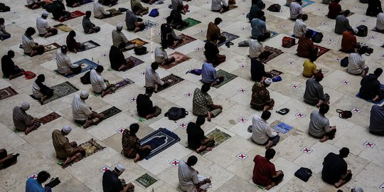 Terbitkan Seruan Prokes Selama Ramadan, Anies Izinkan Salat Idul Fitri di Lapangan