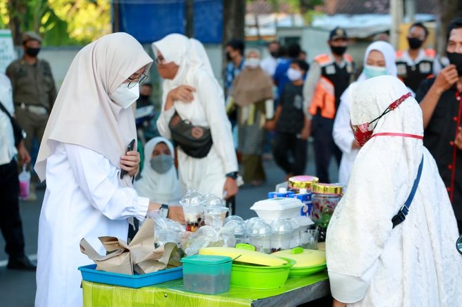 pasar takjil di banyuwangi