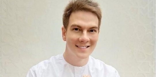 Beda Keyakinan, Bertrand Antolin Siapkan Makanan untuk Orang Puasa di Rumahnya