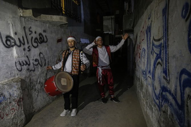 tradisi membangunkan sahur di palestina
