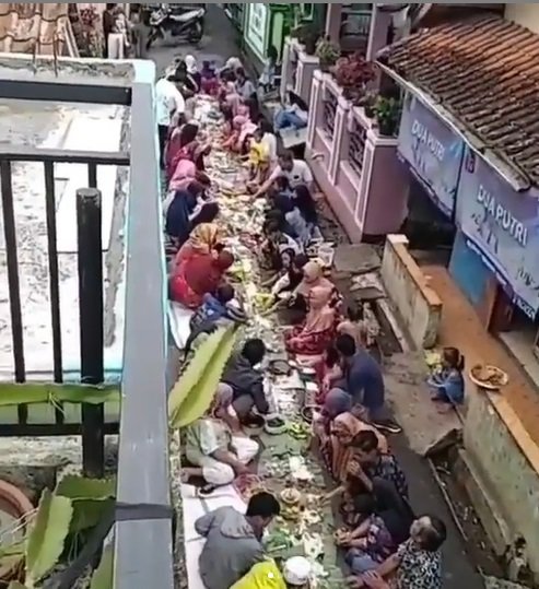 viral video warga sekampung ngeliwet sambut ramadhan netizen tekankan soal corona