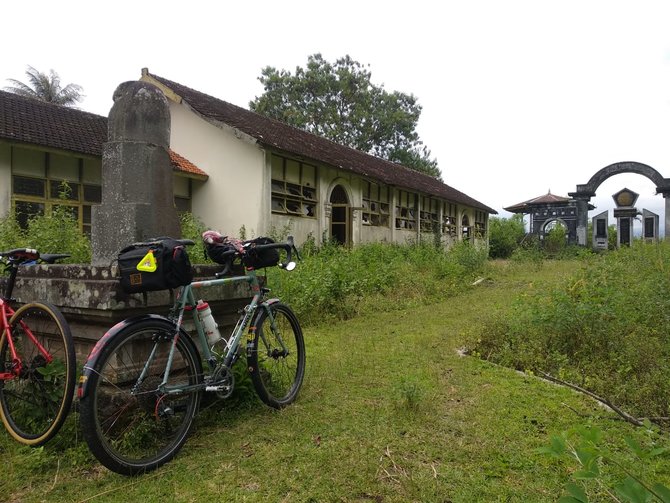 menyusuri saksi bisu sejarah ugm cabang magelang