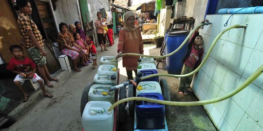 Jokowi Resmi Bebaskan PPN Air Bersih, Kecuali Air Minum Kemasan