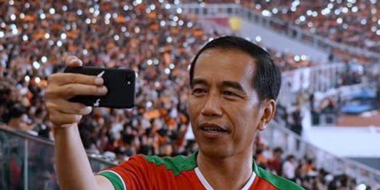 Jokowi Turun Tangan, Minta Menpora Pertimbangkan Liga 1 2021 Digelar dengan Penonton