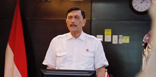 Luhut Binsar Pensiunan Jenderal & Masih Gagah, Eh Diajak Jokowi Makan Pinggir Jalan