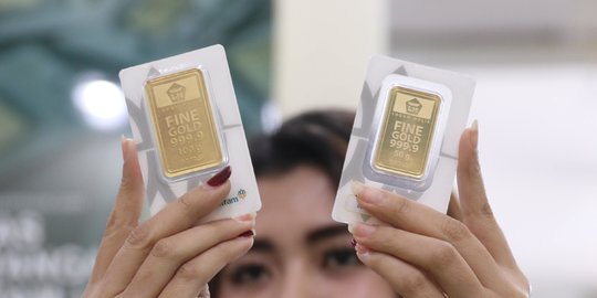 Sempat Naik, Harga Emas Turun Lagi Menjadi Rp925.000 per Gram