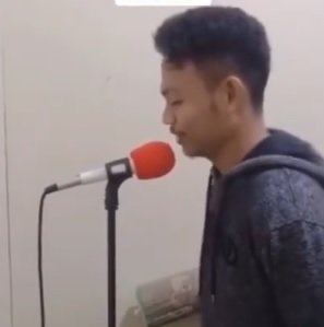 viral pria bangunkan sahur warga pakai suara selebgram kocak banget