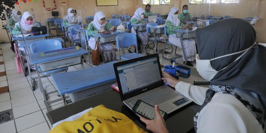 60 Persen Guru di Indonesia Terbatas Kuasai Teknologi Informasi dan Komunikasi