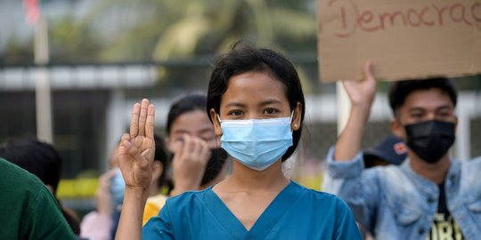 Aparat Myanmar Tembaki Demonstran Pekerja Medis