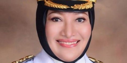 Bupati Bojonegoro Buka Puasa Bareng Warga, Ini Komentar Kecut Netizen