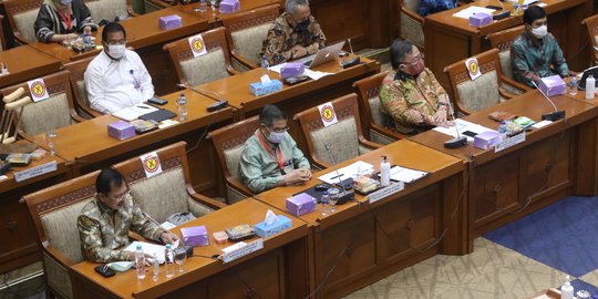 Pasang Badan Mantan Menteri dan Eks Panglima TNI di Tengah Polemik Vaksin Nusantara