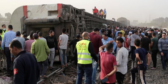 4 Gerbong Kereta Tergelincir di Mesir, 11 Tewas dan 97 Terluka