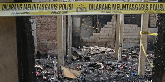 Sisa-Sisa Kebakaran di Taman Sari