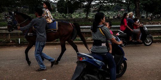 Ngabuburit di Tanah Kusir