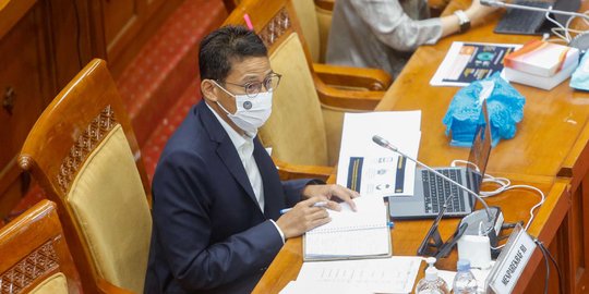 Menteri Sandi Tegaskan Lokasi Wisata di Libur Lebaran Wajib Protokol Kesehatan Ketat