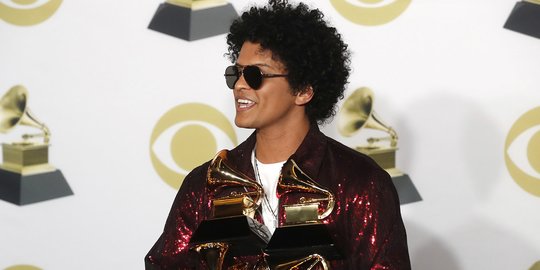 Lirik Lagu Locked Out Of Heaven - Bruno Mars