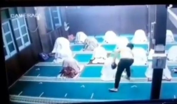 viral aksi pencurian di masjid