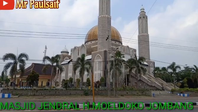 masjid milik eks panglima tni moeldoko