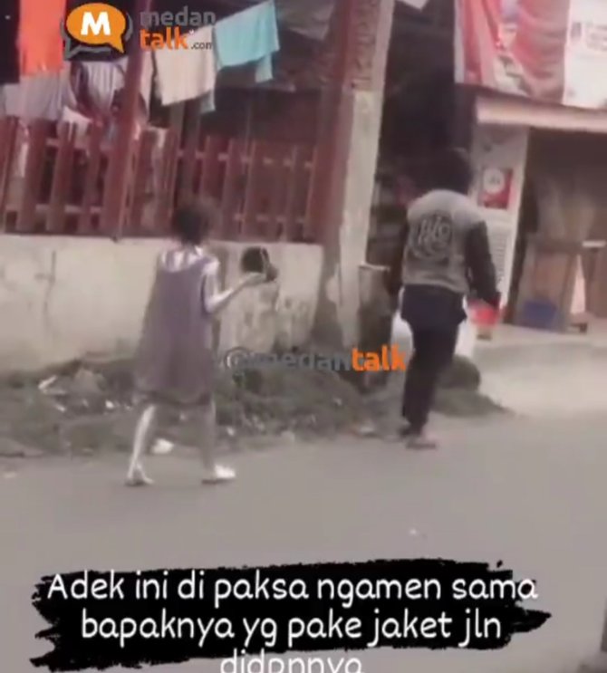 diduga dipaksa ayahnya anak silver ini menangis di jalan bikin warganet miris