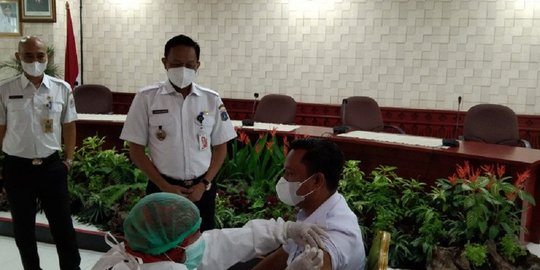 Vaksinasi Covid-19 Tahap Pertama Lansia di Jaksel Melonjak 27 Persen Dalam Dua Pekan