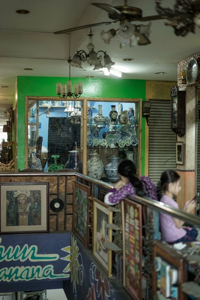 pasar antik cikapundung bandung