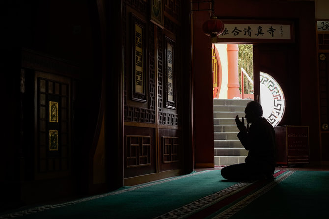 al imtizaj masjid bernuansa tionghoa di bandung