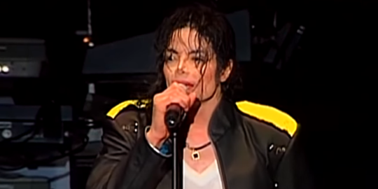 Lirik Lagu You Are Not Alone Michael Jackson Merdeka Com