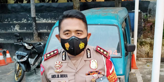 Direkam saat Ugal-ugalan, Sopir Angkot di Depok Diamankan Polisi