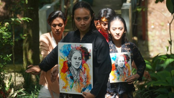 sanggar bongkeng arts space memperingati hari kartini di bandung