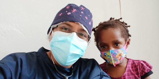 Perjuangan Dokter Sri Riyanti Melawan Pandemi dari Ujung Timur Indonesia