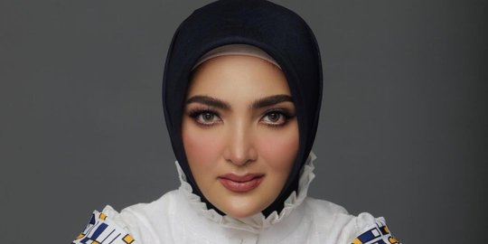Potret Ashanty Kenakan Hijab Bikin Pangling, Netizen Ramai Komentar Begini