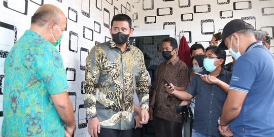 Geram Aksi Pungli, Bobby Nasution Copot Seorang Lurah di Medan Saat Sidak