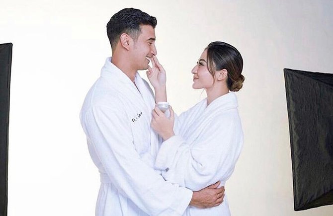 dikabarkan segera menikah intip 6 potret mesra ali syakieb dan kekasih