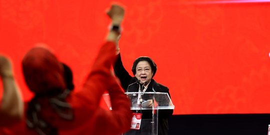 Sekjen PDIP Sebut Megawati Lebih Heboh Urus Penanganan ...