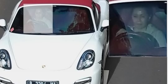 Polisi Tangkap Pengemudi Porsche yang Terobos Jalur Busway di Gandaria