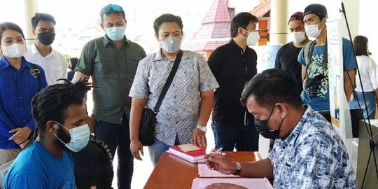 Polisi Limpahkan Berkas Perkara Ajakan Bakar Bendera Merah Putih ke Kejari Jayapura