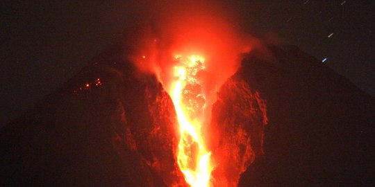 Awan Panas Guguran Gunung Merapi Meluncur Sejauh 1,5 Km