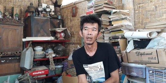 Dulu Kena Kasus Narkoba, Mantan Napi Ini Kini Jadi Pemulung Arsip Sejarah