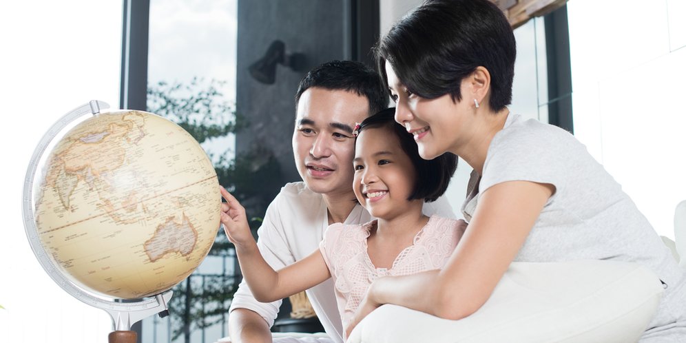 Lewat Busana Khas Negara Asia Tenggara, Ajak Anak Kenali ASEAN dan Budayanya