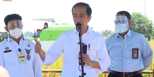 Jokowi Dikabarkan Umumkan Calon Menteri Investasi dan Mendikbud Ristek Besok