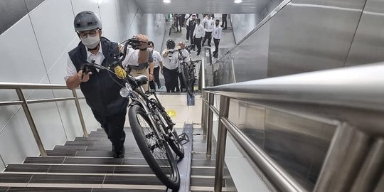 MRT Jakarta Rencanakan Bangun Eskalator untuk Sepeda