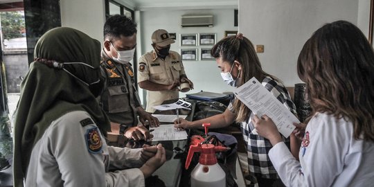 Satgas Covid-19: Terjadi Peningkatan Kasus pada Klaster Perkantoran di Jakarta