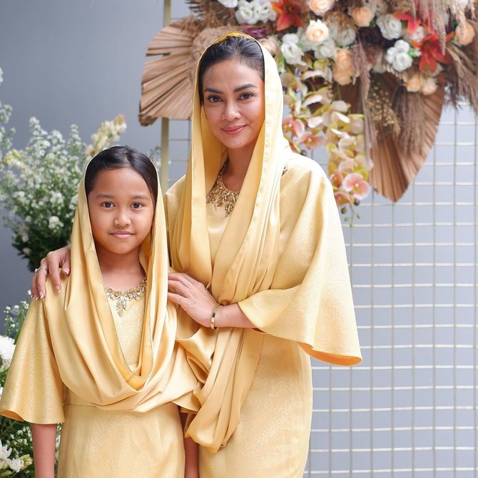 masayu anastasia dan anak